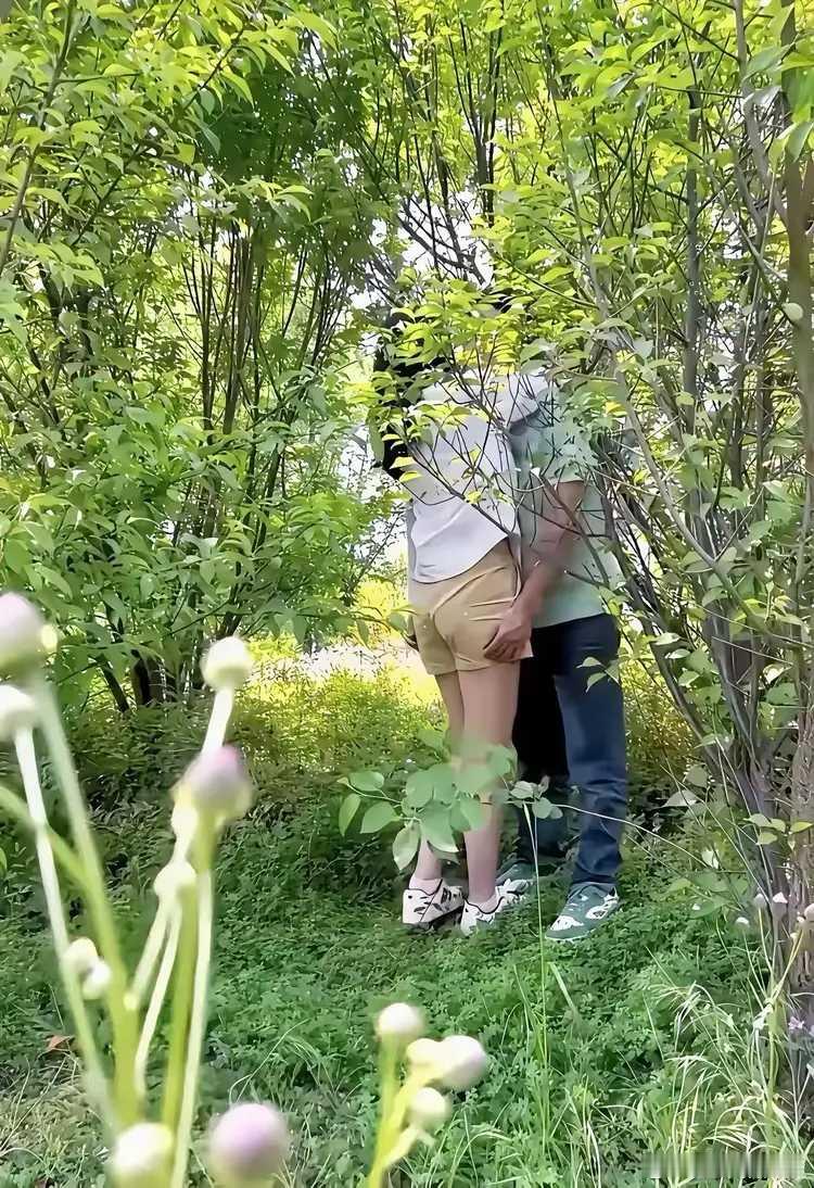 山上遇到这事，该咋办？ 