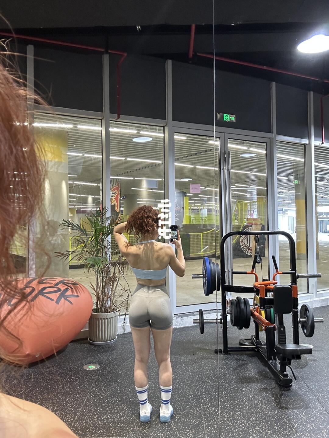 最近的运动量都展现在身材上了 体脂低了