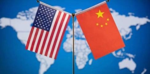 疲于奔命，美国抽调走了在亚太最后一艘航母！法媒表示，中国或成为最大的受益者！8月