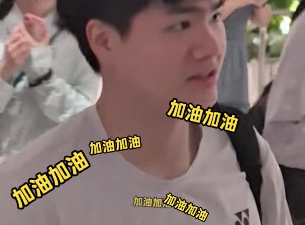 梁伟铿/王昶两局加分皆取胜，挺进印尼公开赛下一轮。
好在对面的王耀新/张御宇的失
