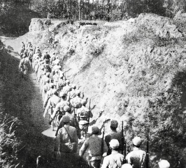沙家店战役，您听说过吗？1947年8月18日，这场战役正式打响。

上午时分，国