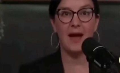 美国女议员直接问国务卿卢比奥：“要是现在和中国开打，美国能赢吗？”卢比奥的回答很