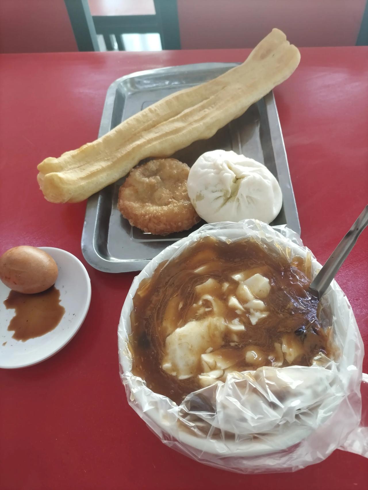 9块钱早点，油条可真大啊