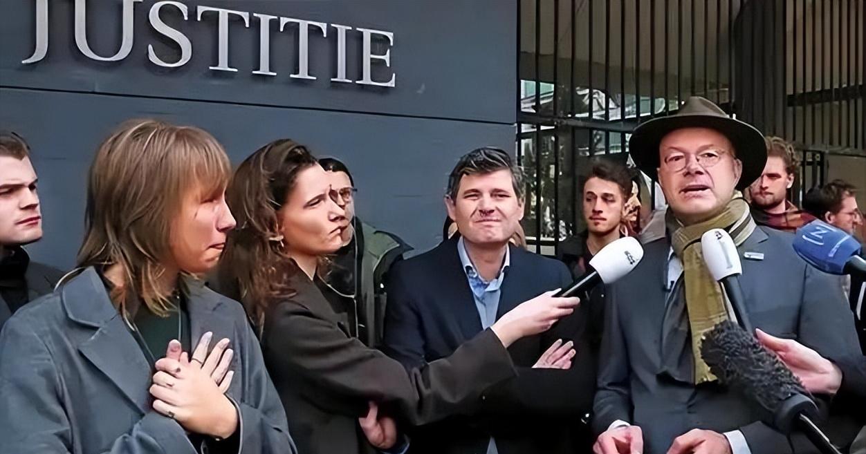 这一回中国可真要杀鸡给猴看了。中国实在忍无可忍，终于要杀鸡给猴看了，谁是这只鸡？