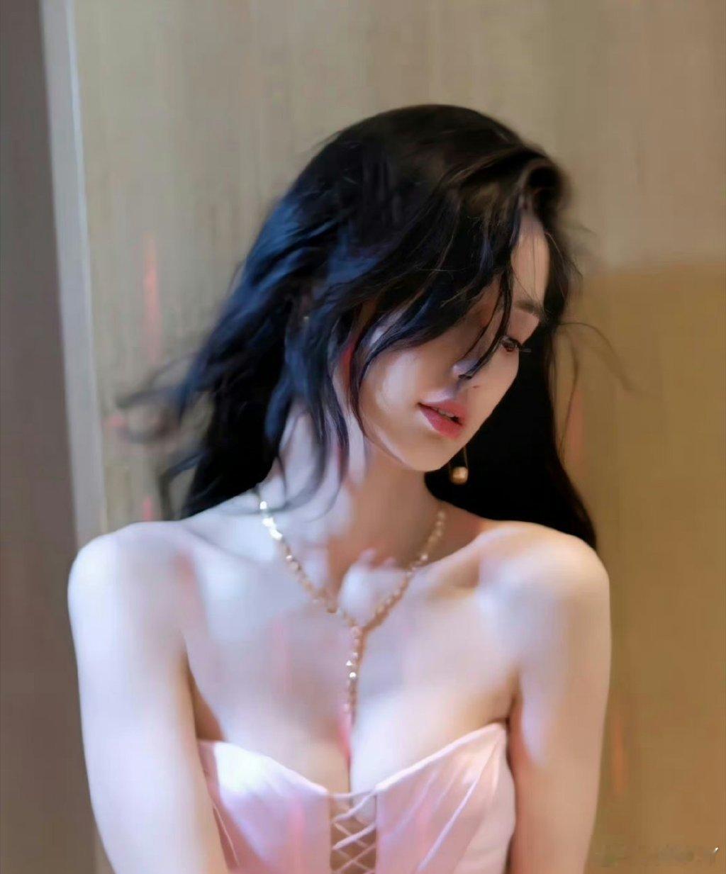 Angelababy纯欲[心][心] ​​​