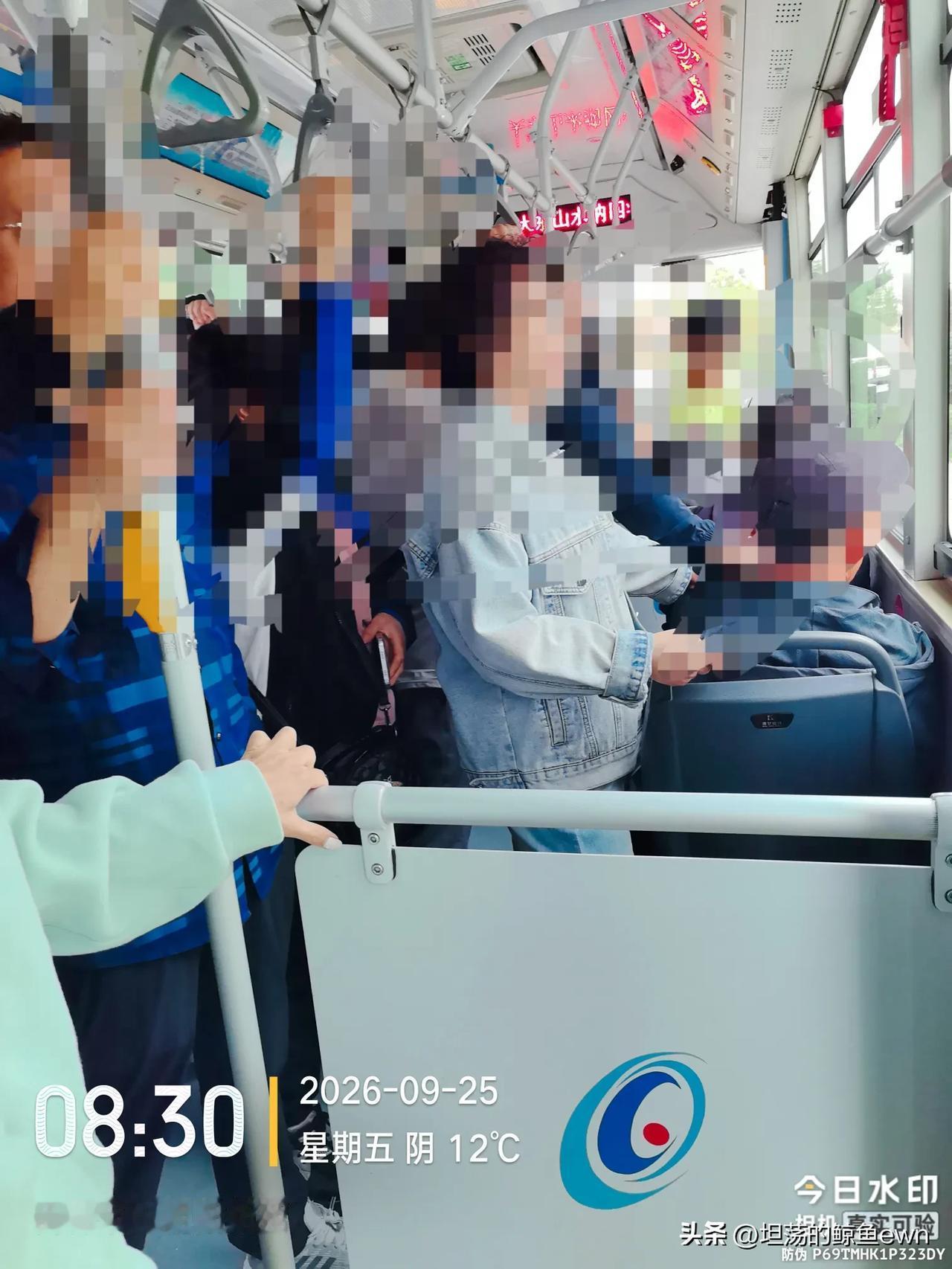 坐标吉林市，2026年9月25日上午09:15分，退休老俩口在吉林市的31路公交