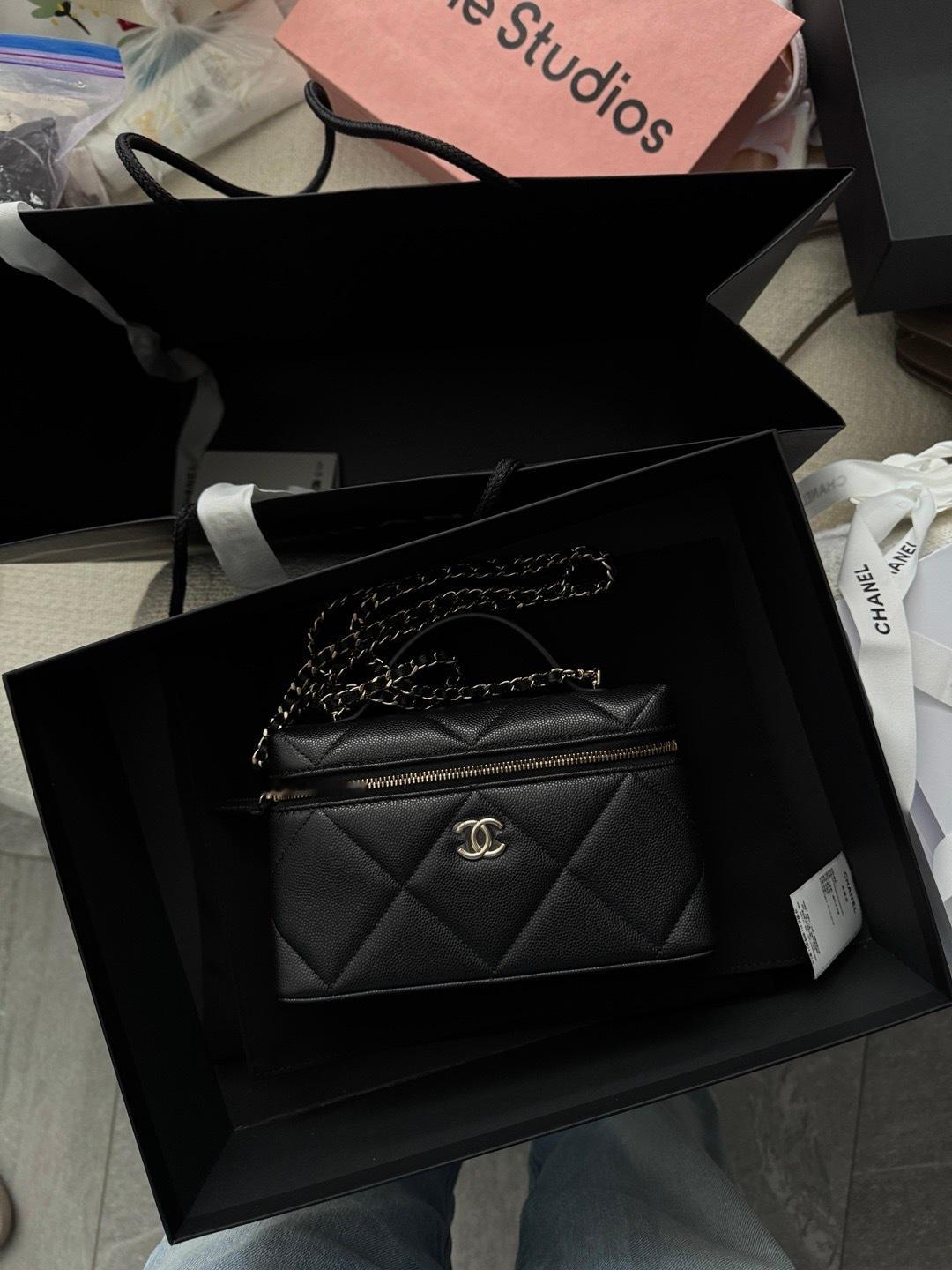 谢谢谢谢说好一年只买一个包的 25k还是没忍住[揣手] ​​​