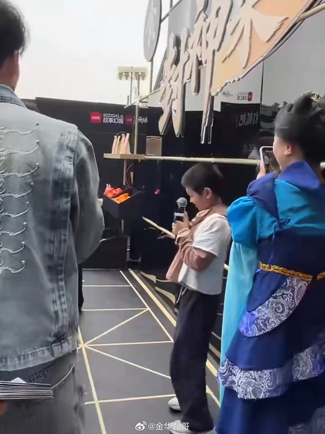 做饭好吃的底层逻辑能为一部作品专门造一座城，真的太用心了！幻城里满是烟火气，几位