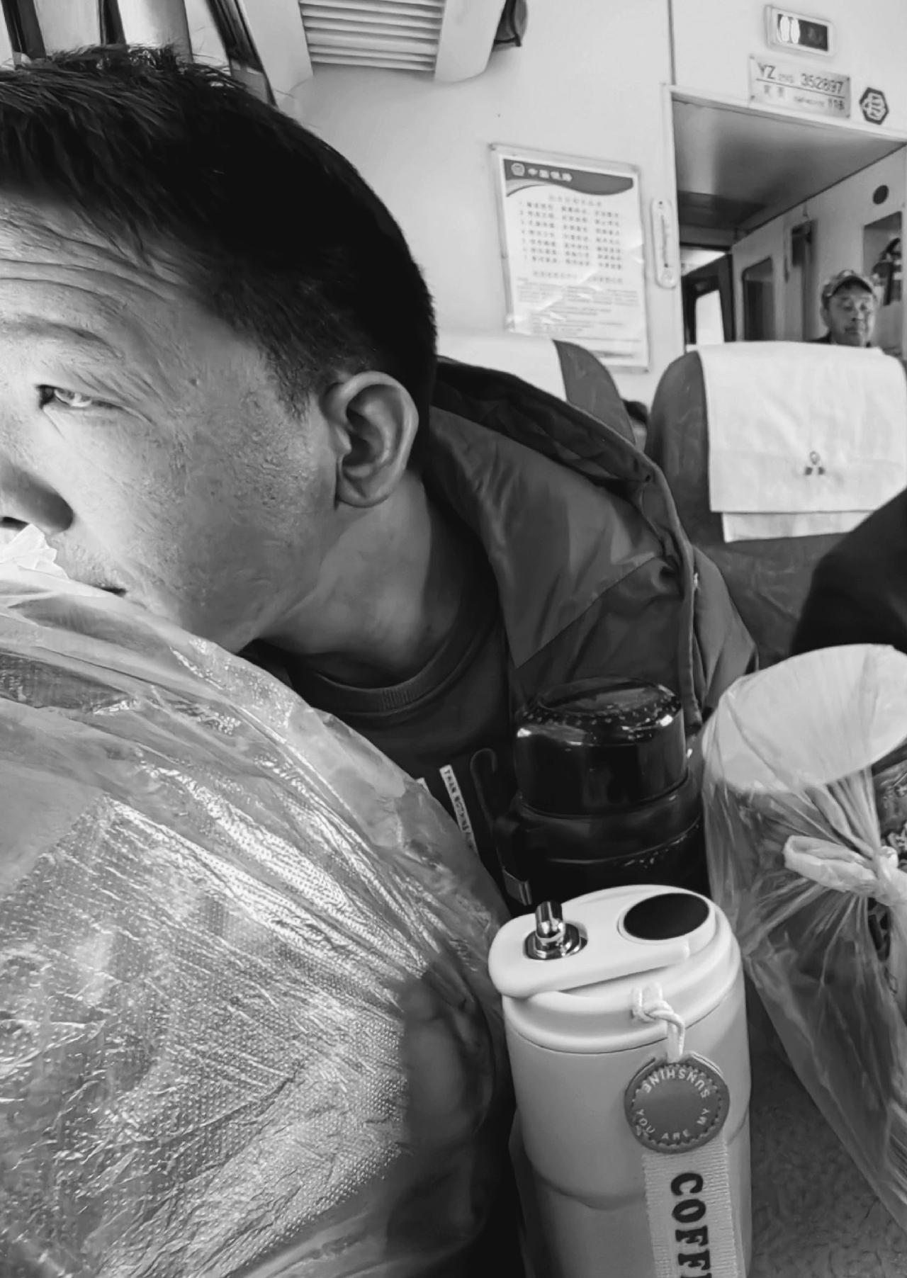 看窗外，令人心憔