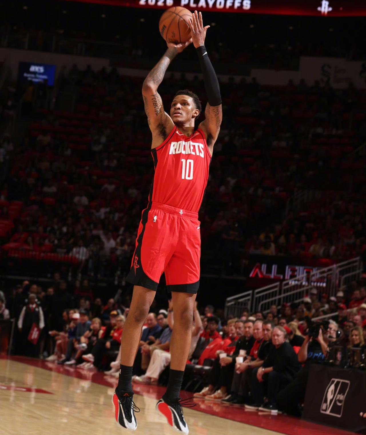 大势已去！湖人3-0火箭，四点无可争议的事实
1、火箭这轮系列赛要交代了；历史上