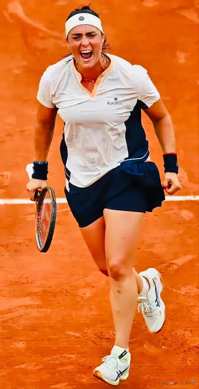 贾玲晋级法网女单16强！法网女单第三轮，8号种子贾巴尔以7-5、7-6战胜加拿大