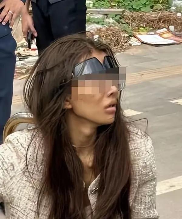 真没想到，一个20岁小姑娘，就因为想赚快钱，结果整个人都毁了。

吴某，长得挺水