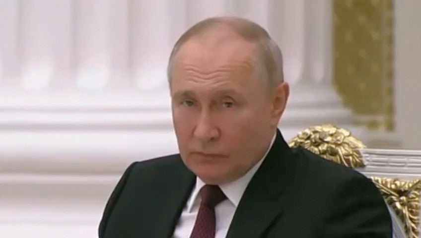 俄罗斯总统普京可能正在为重启有限的、轮流进行的强制性预备役征召创造信息条件，因为