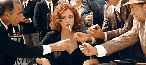 无论任何关系，只要对方不顾及你的感受和利益，你就该及时止损。
     ——刘震