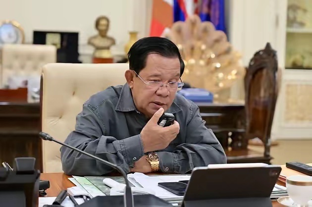 泰柬边境刚开火3天，柬埔寨这边就出了个大新闻，洪森突然在社交平台喊话全国让大家赶