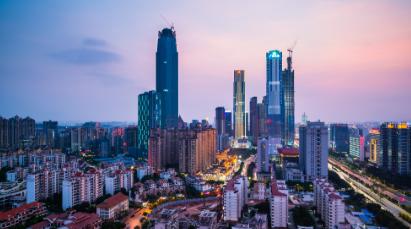 我先给你说几个数字：1953年建校，到现在70多年了。它是国家中西部高校基础能力