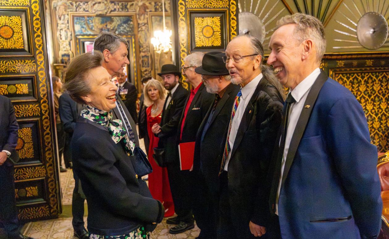 2025年12月1日，爱丁堡公爵夫人苏菲在吉尔福德为慈善机构“灯塔”新开设的社区