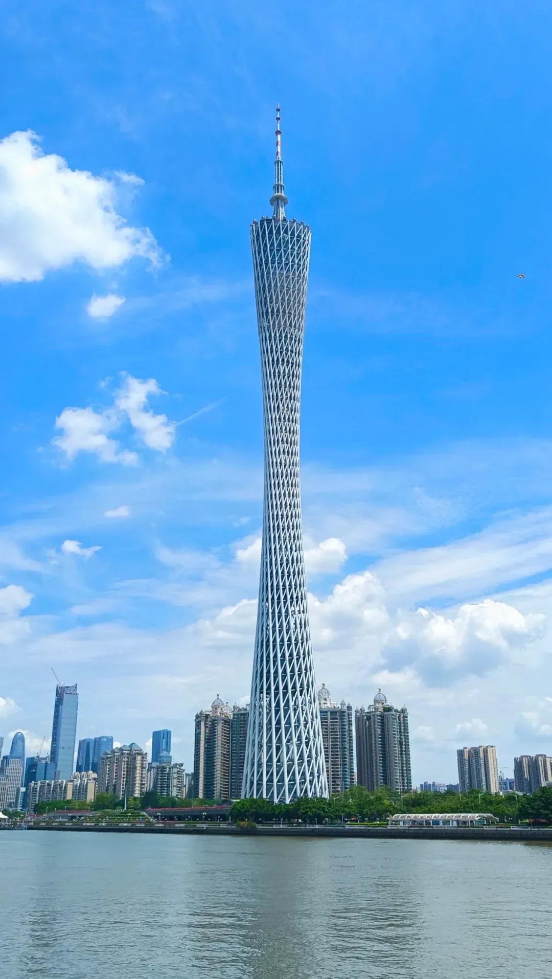 广州塔小蛮腰懒人攻略｜含美食路线

来广州必打卡广州塔！不想瞎逛、不踩雷，直接照