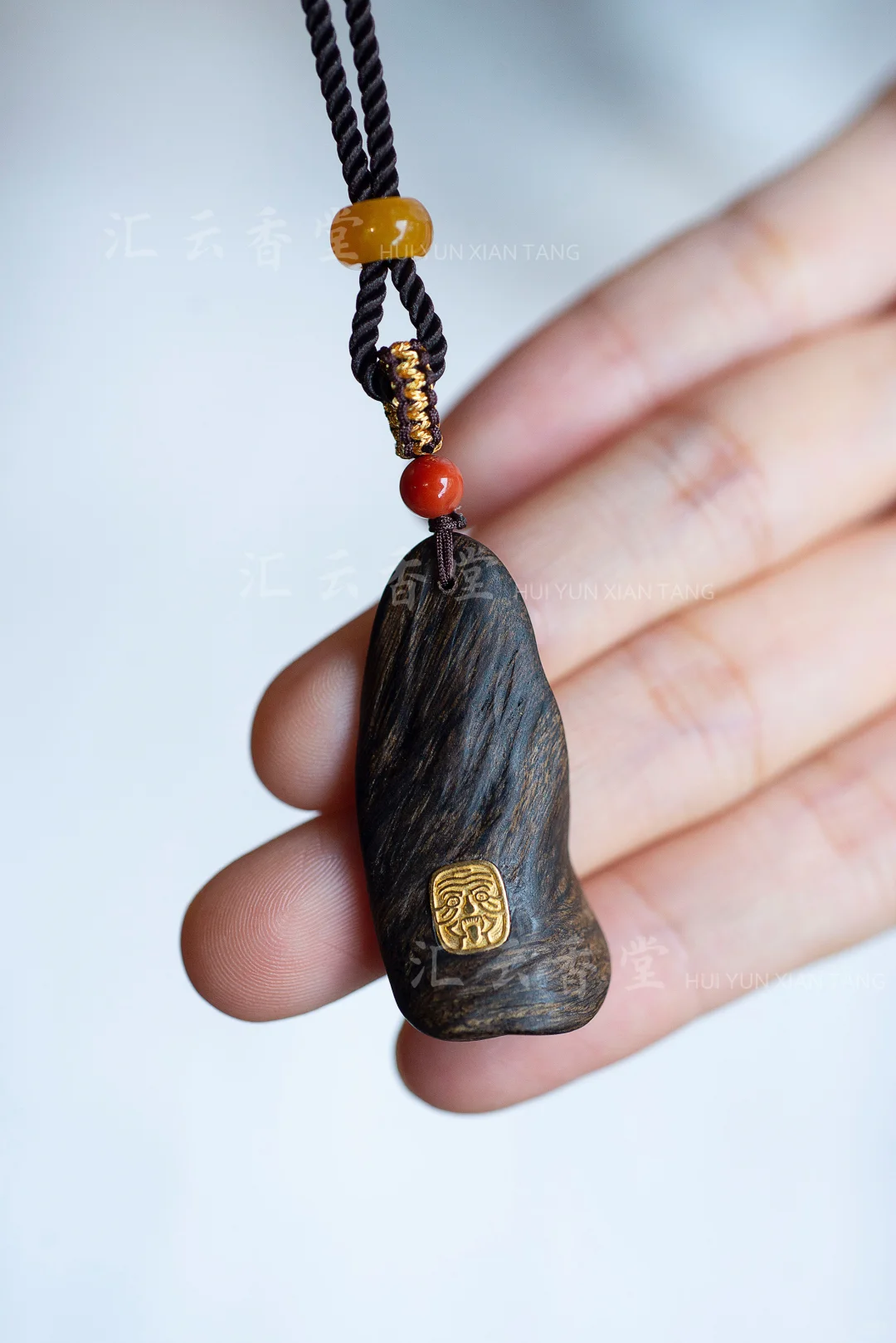 财神天团中的女财神：扎基拉姆人招财平安