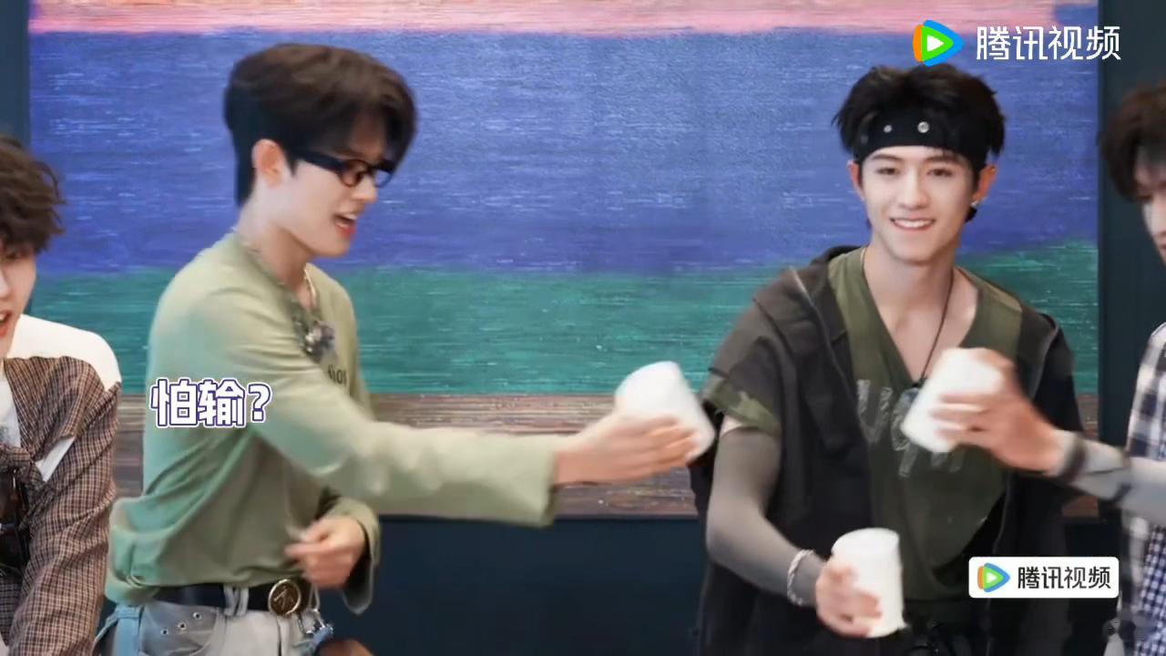 朱志鑫怕什么来什么朱志鑫这剧本看过饭桌游戏大型滑铁卢现场😂朱志鑫越害怕输就越是