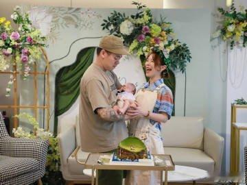#黄雅莉儿子还没满月就出来上班了#黄雅莉还没出月子，就出来录综艺，事业心果然很强
