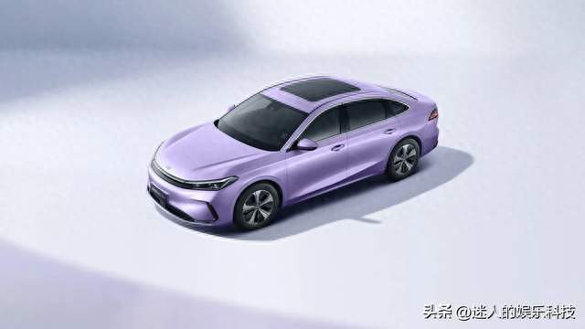 10万预算纯电家轿选择，吉利银河EV值得入手