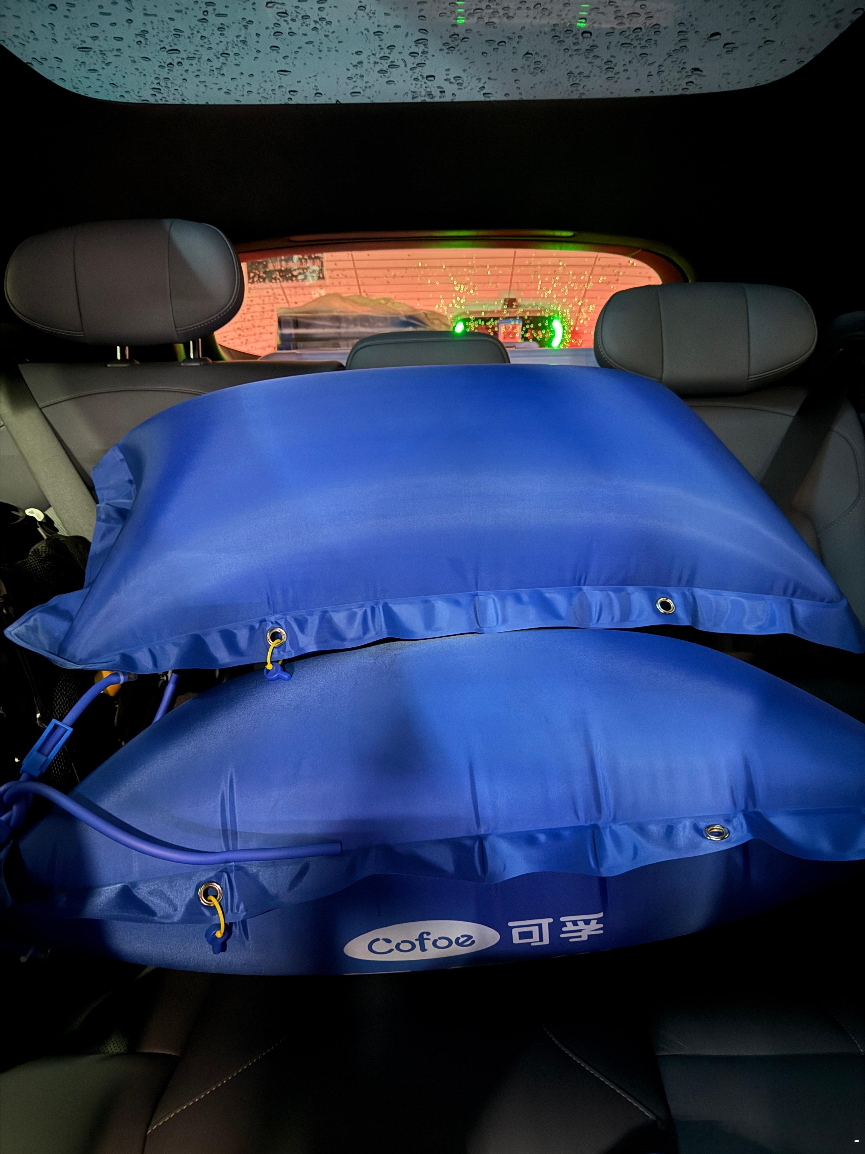 出发去萨嘎喽！今天预计要开11个小时的车🐛🐛🐛大家觉得我们准备的物资怎么样