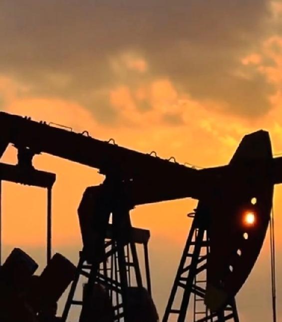 真实的伊朗是一个极具“反差感”的国家：它既有新闻里剑拔弩张的强硬，也有生活中温润