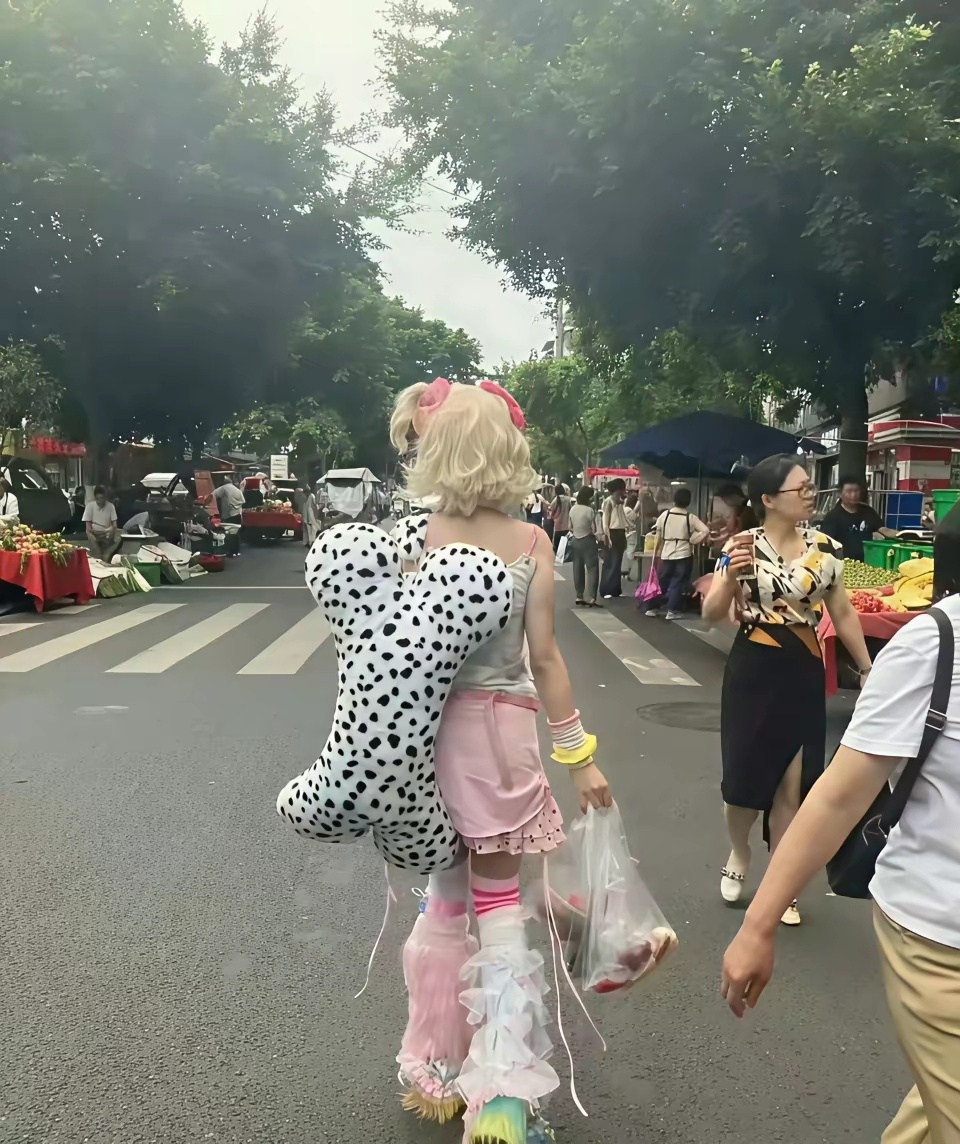 假如你女儿是这个样子，你能接受得了吗？ 