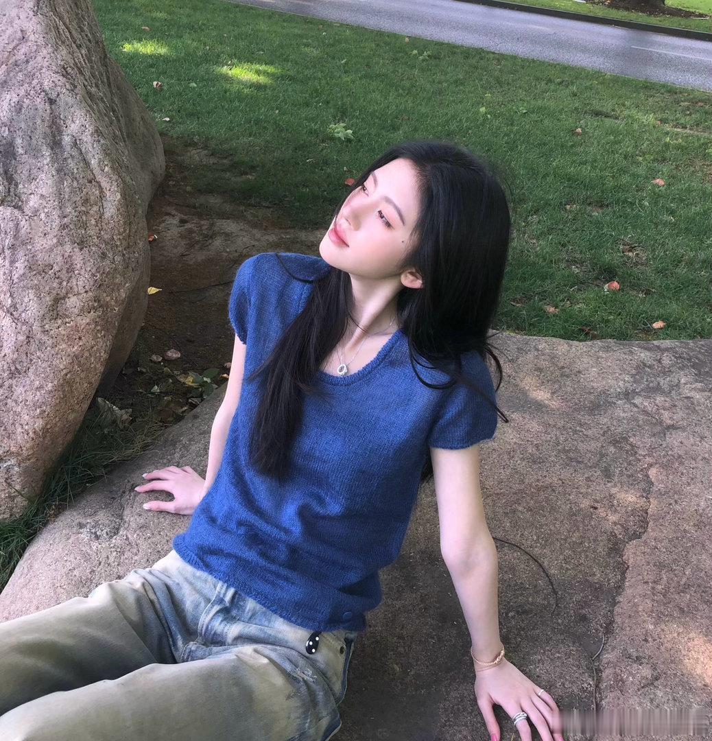 鞠婧祎  jjy鞠婧祎苏绿夏 jjy鞠婧祎万花世界 𝓣𝓱𝓮 𝓫𝓻𝓮?