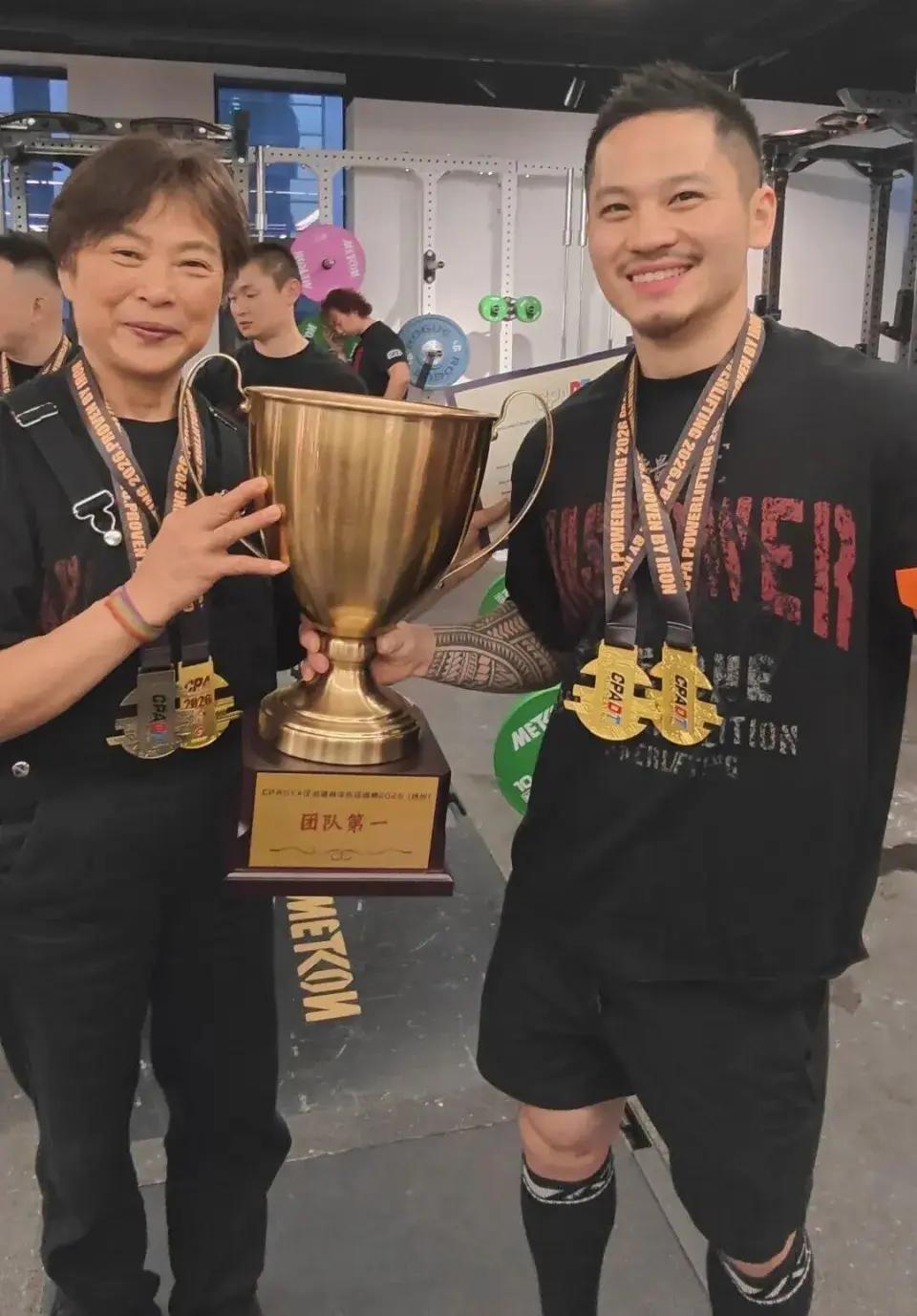 63岁阿姨，世界排名第31，网友称她“中国最强老太太”，本人却摆摆手：我就是个被