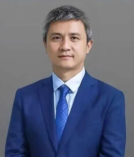 彭承志，男，1976年10月生，汉族，群众，湖南省平江县人。现任中国科学技术大学