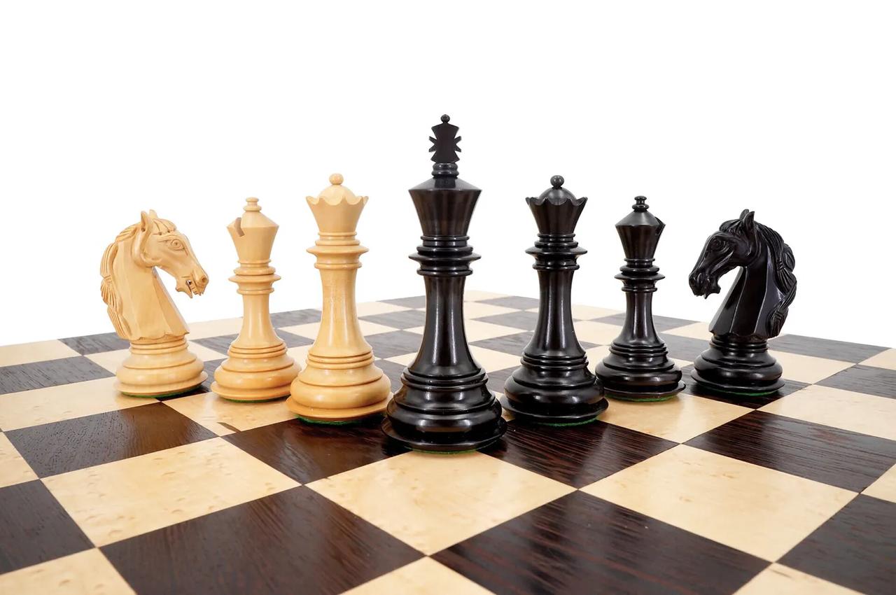 这篇关于俄乌战争的短文酝酿很久，一直不想写，也不敢写；

原因很多：一方面是政治