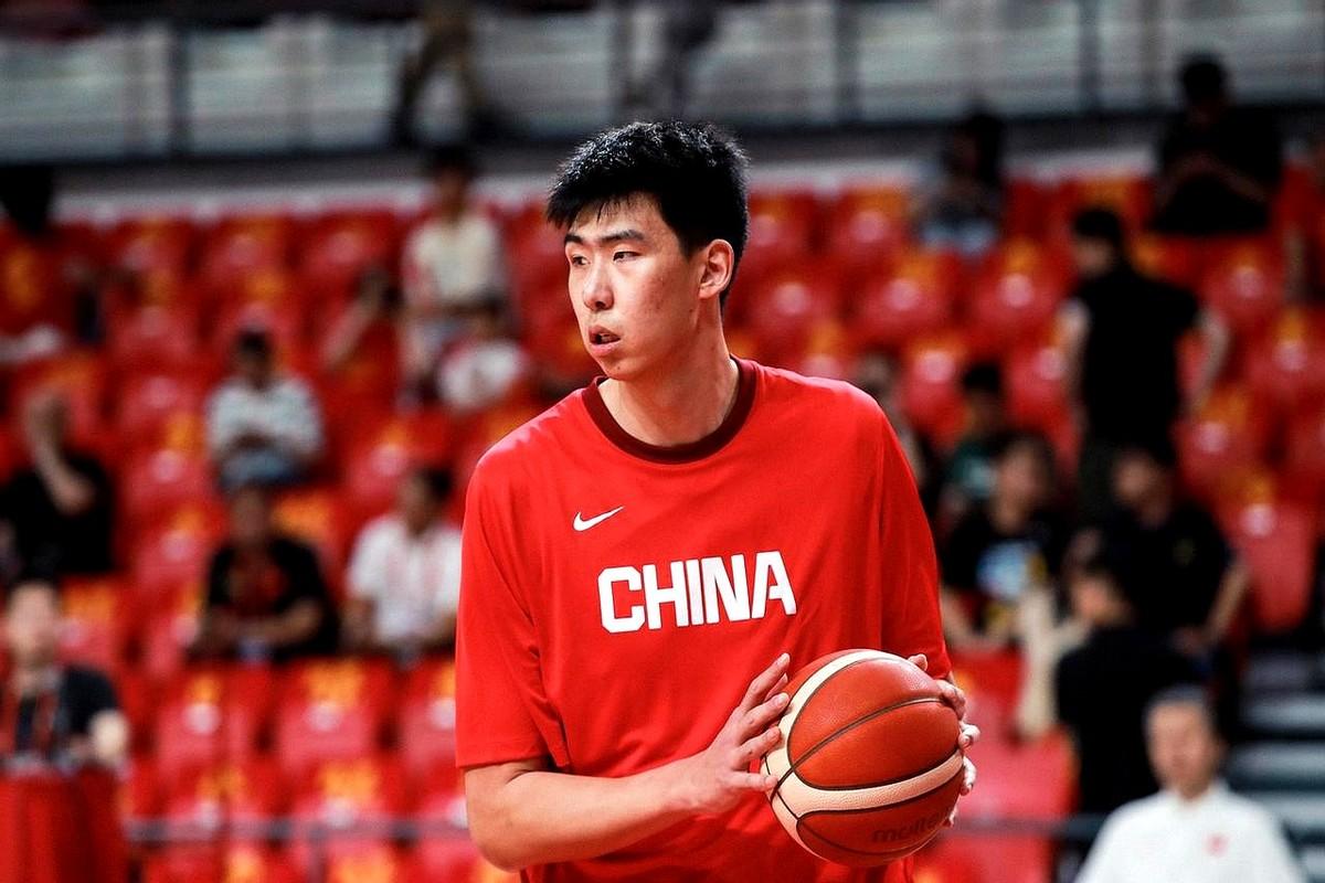 徐昕选中美国经纪公司，准备去海外闯荡，还能回广东队吗？
这小伙在赛场上打出名堂，