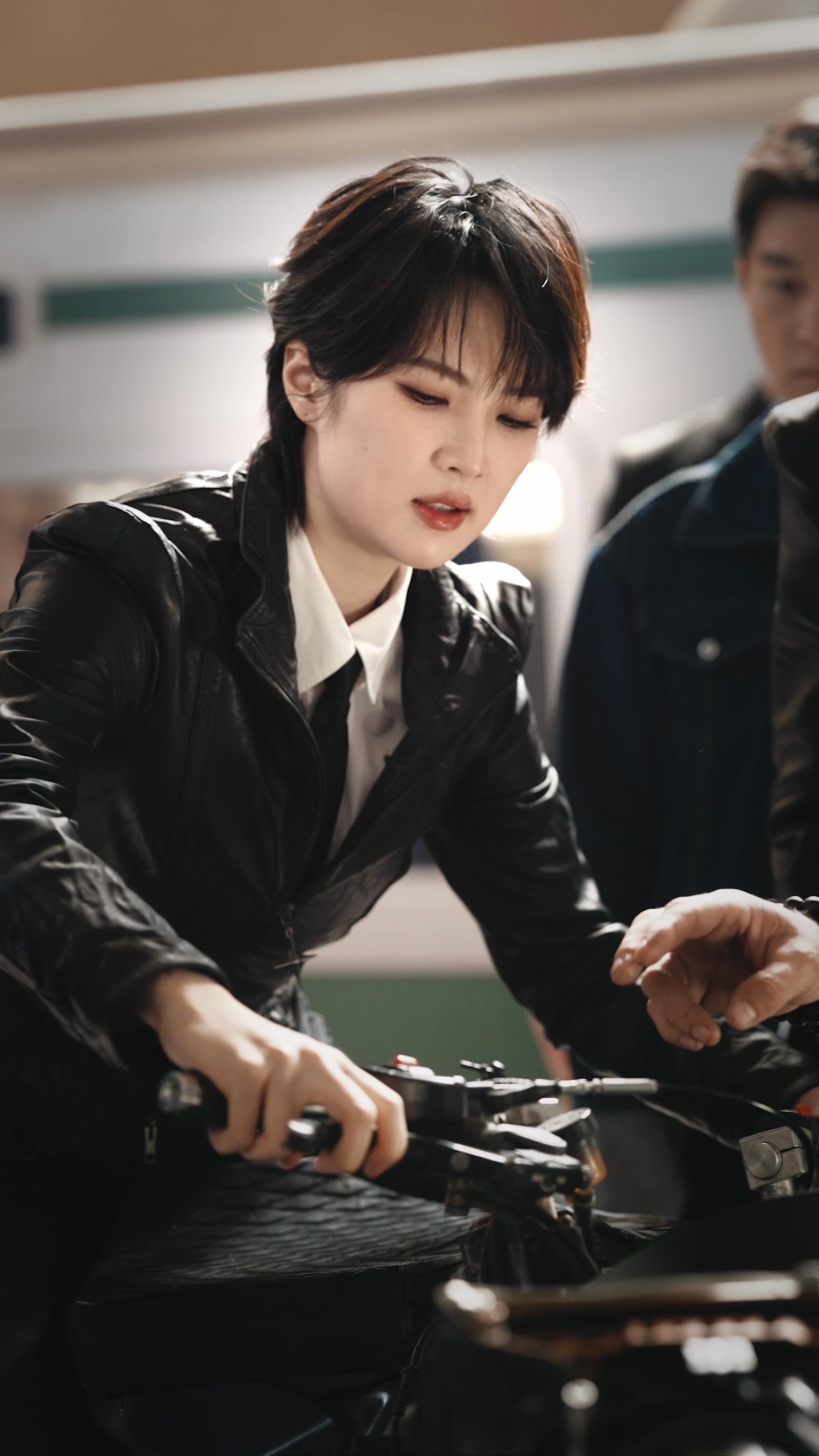 王安宇姚安娜华为先锋大使姚安娜王安宇又二搭了，在两个最新分享的花絮里都感受到了两