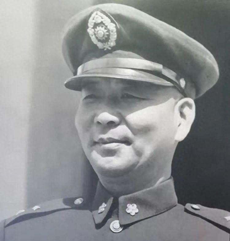胡琏晚年沉迷怪画事业，不顾蒋经国震怒，拒绝认错，直到临终都未改变自己的态度吗？