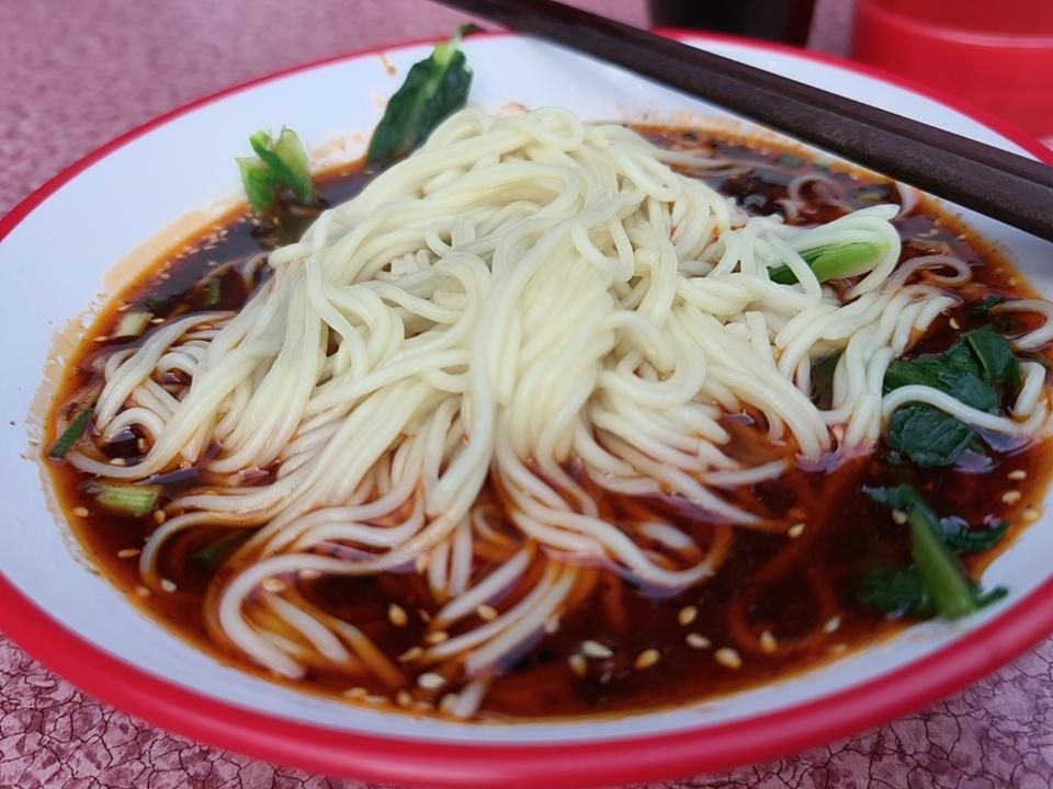 重庆普通老百姓的一天，从一碗重庆小面开始