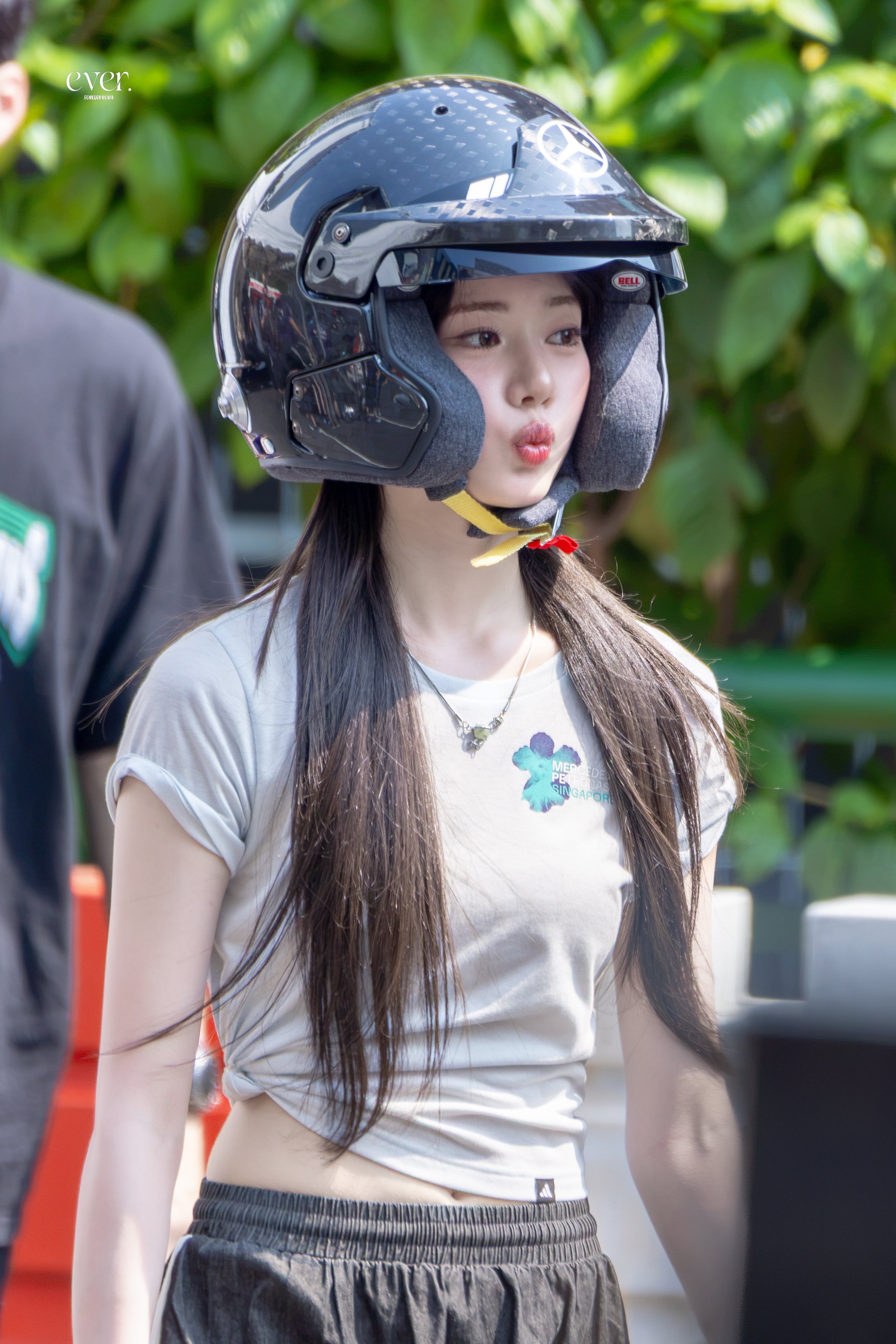 嚼嚼嚼嚼嚼..你说这个李茶仁..嚼嚼嚼..怎么这么可爱啊©️ever_rora 