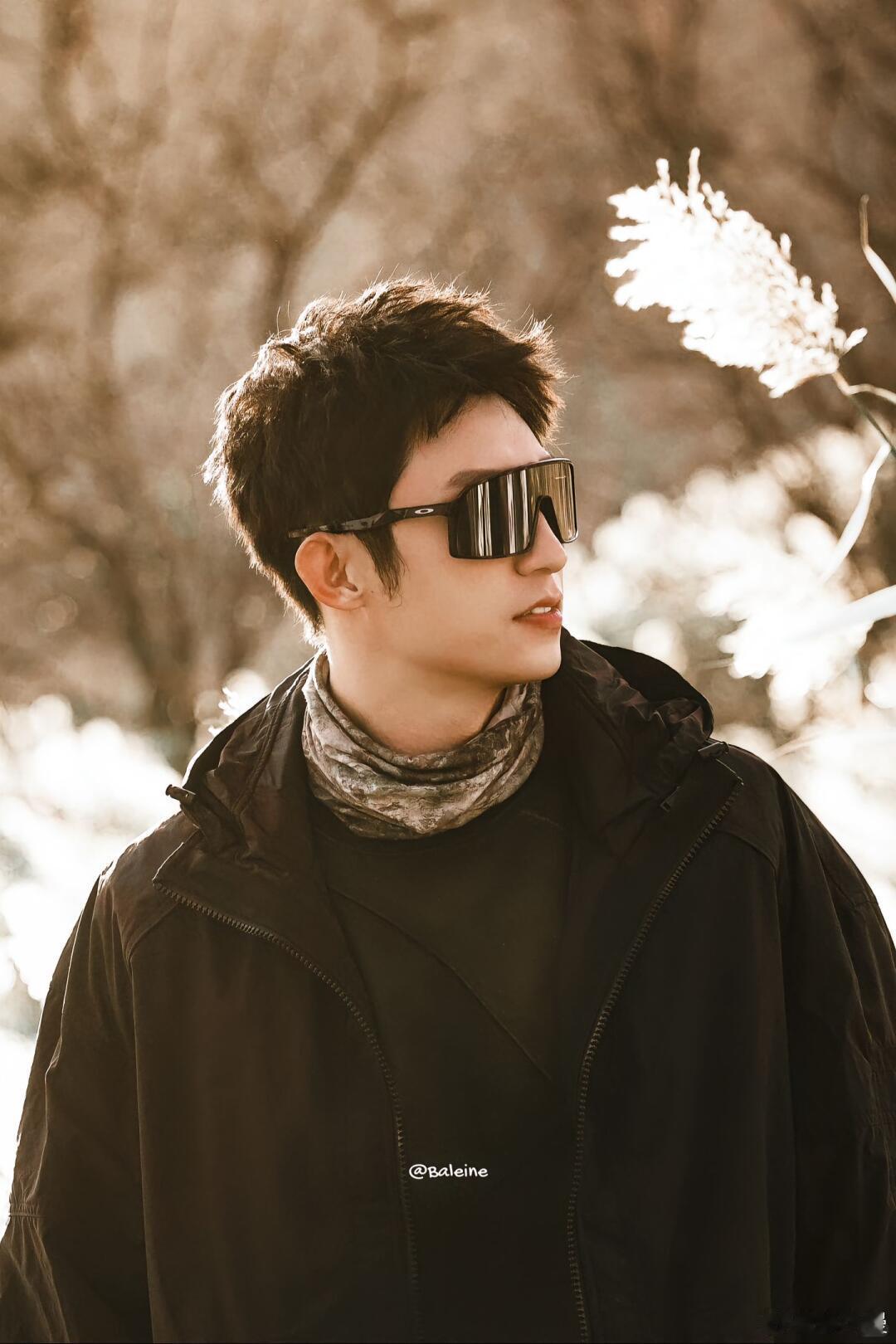 黄景瑜：我到底该回应哪一个？男粉“老公”暴击+女粉“黄sir”高音，应援现场主打