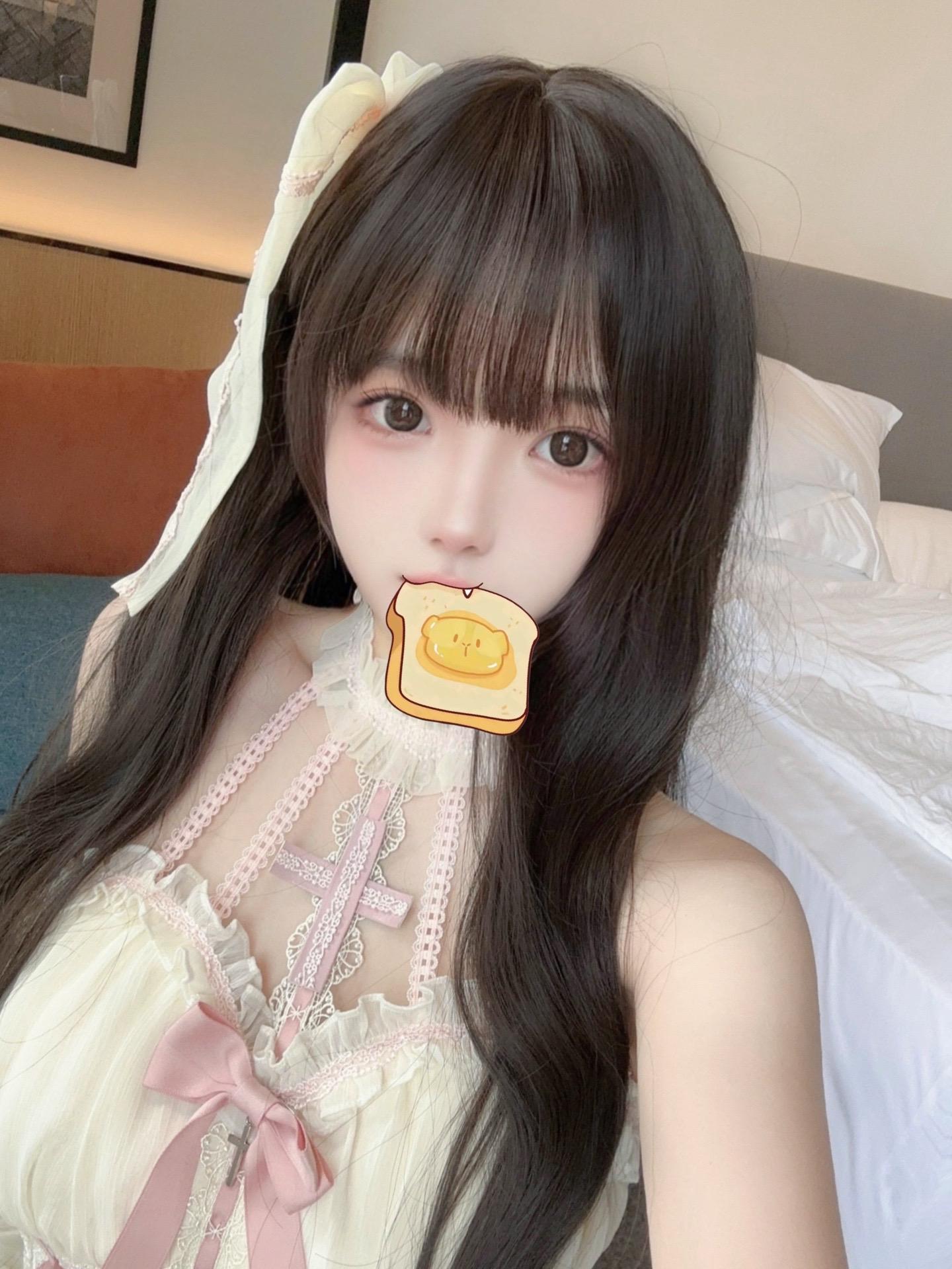 不会卖萌的不要跟我讲话了 我看到太冰冷的文字就聊不下去 ⸝⸝⸝ᵒ̴̶̷...