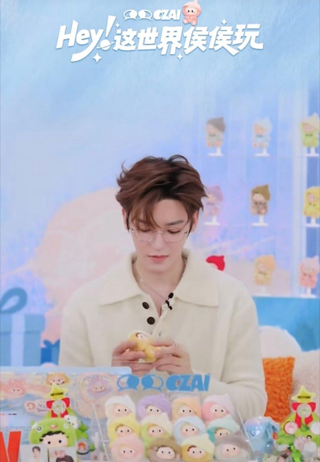 侯明昊想要侯明昊得到 终于悟了！手风琴稳拿北京市一等奖，跳舞闯决赛，篮球电竞带队