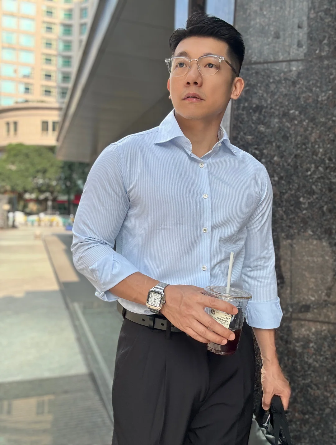体面，是高温下唯一值得保留的奢侈品