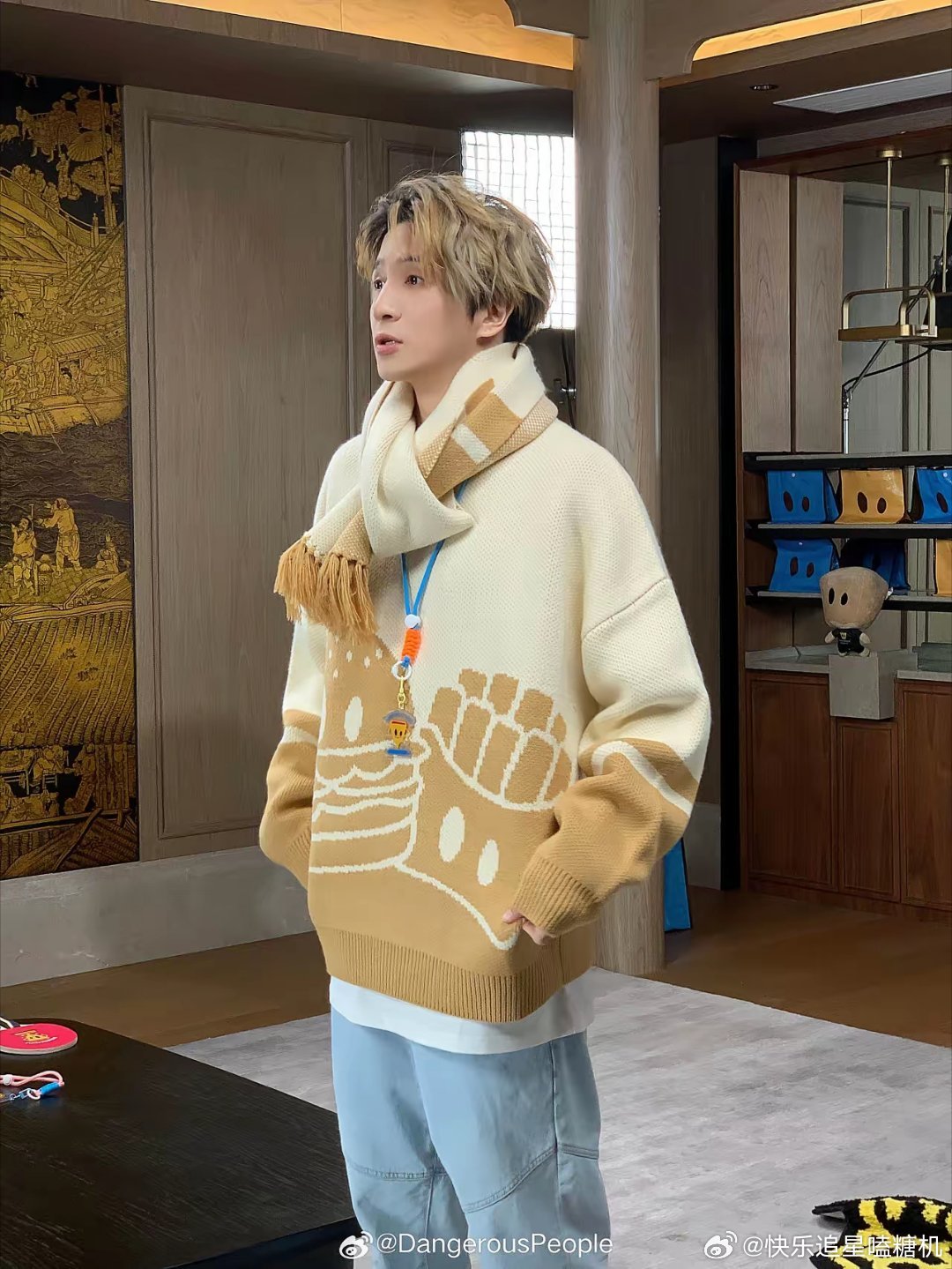 终于看懂了薛之谦这盘棋。以前以为是旧情复燃，现在看，这根本就是中年男人最理性的“