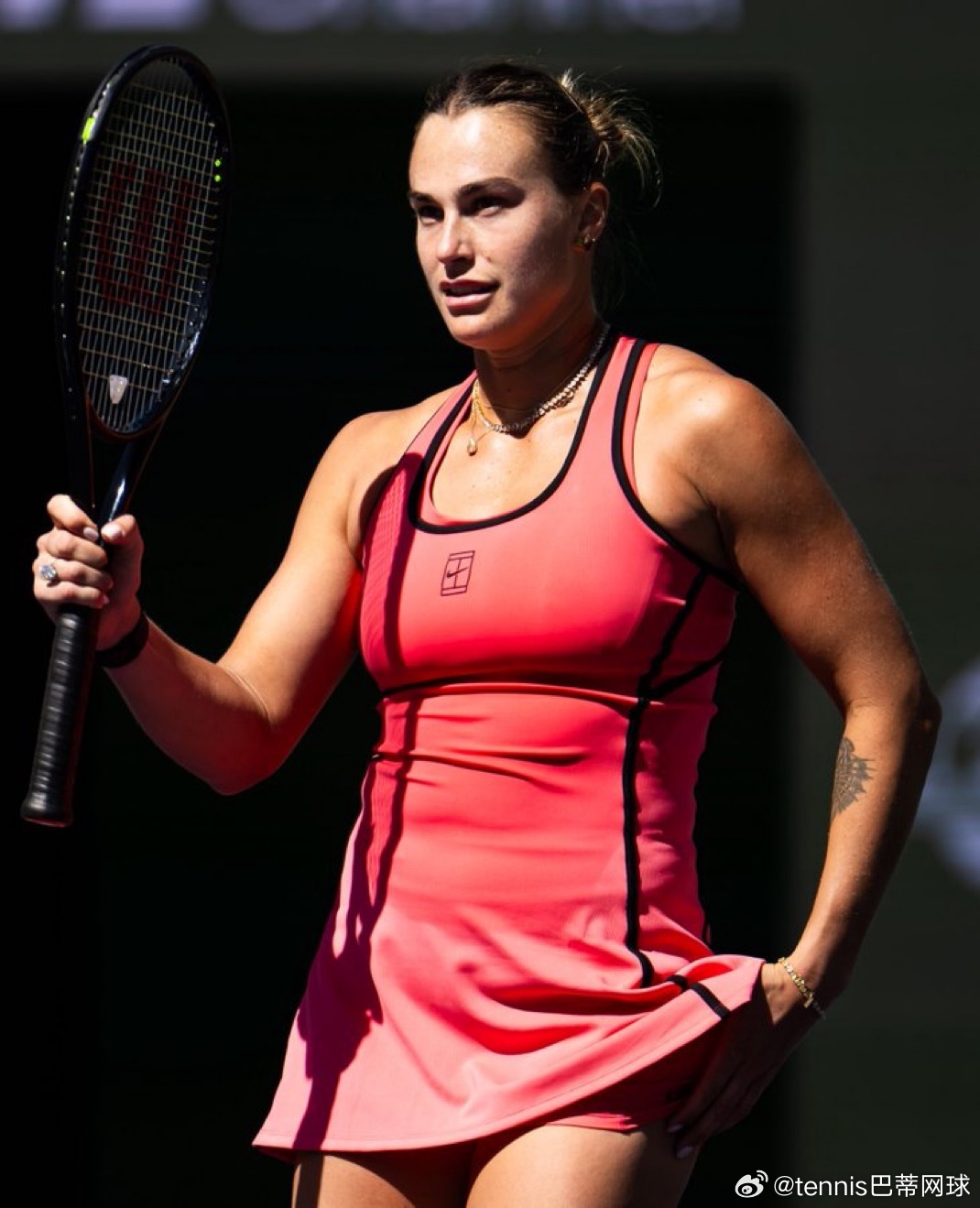 萨巴伦卡 3-6、6-3、7-6(6) 击败 莱巴金娜挽救赛点夺冠。✅萨巴伦卡成