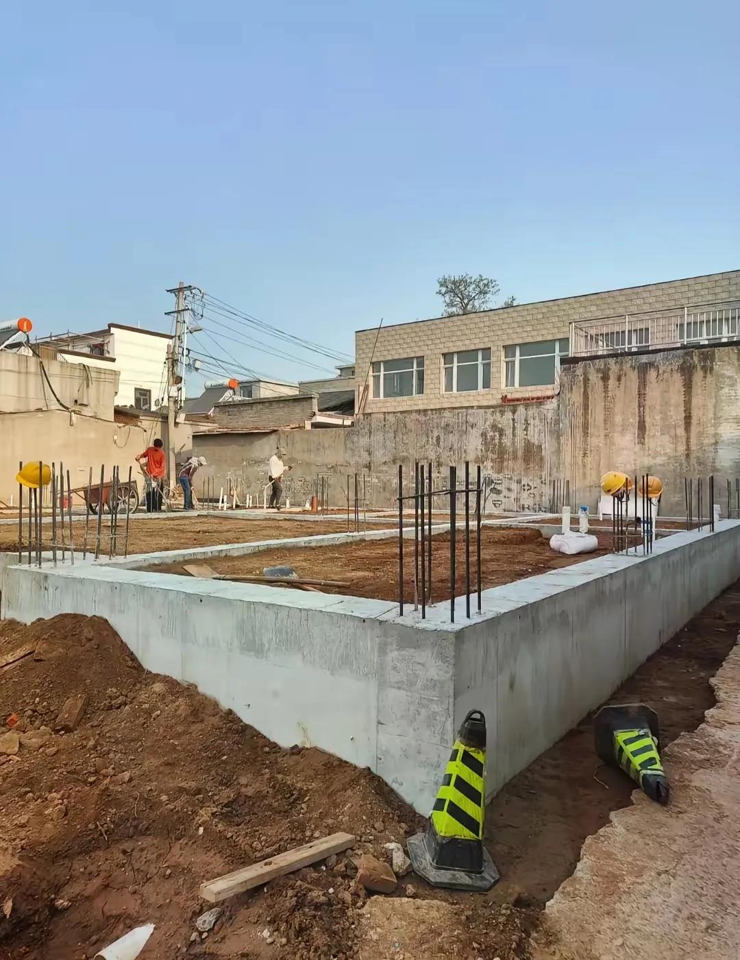 一号文件重磅落地，
这下最悔青肠子的怕是城
里人和当初拼命迁户进城的农村人！
