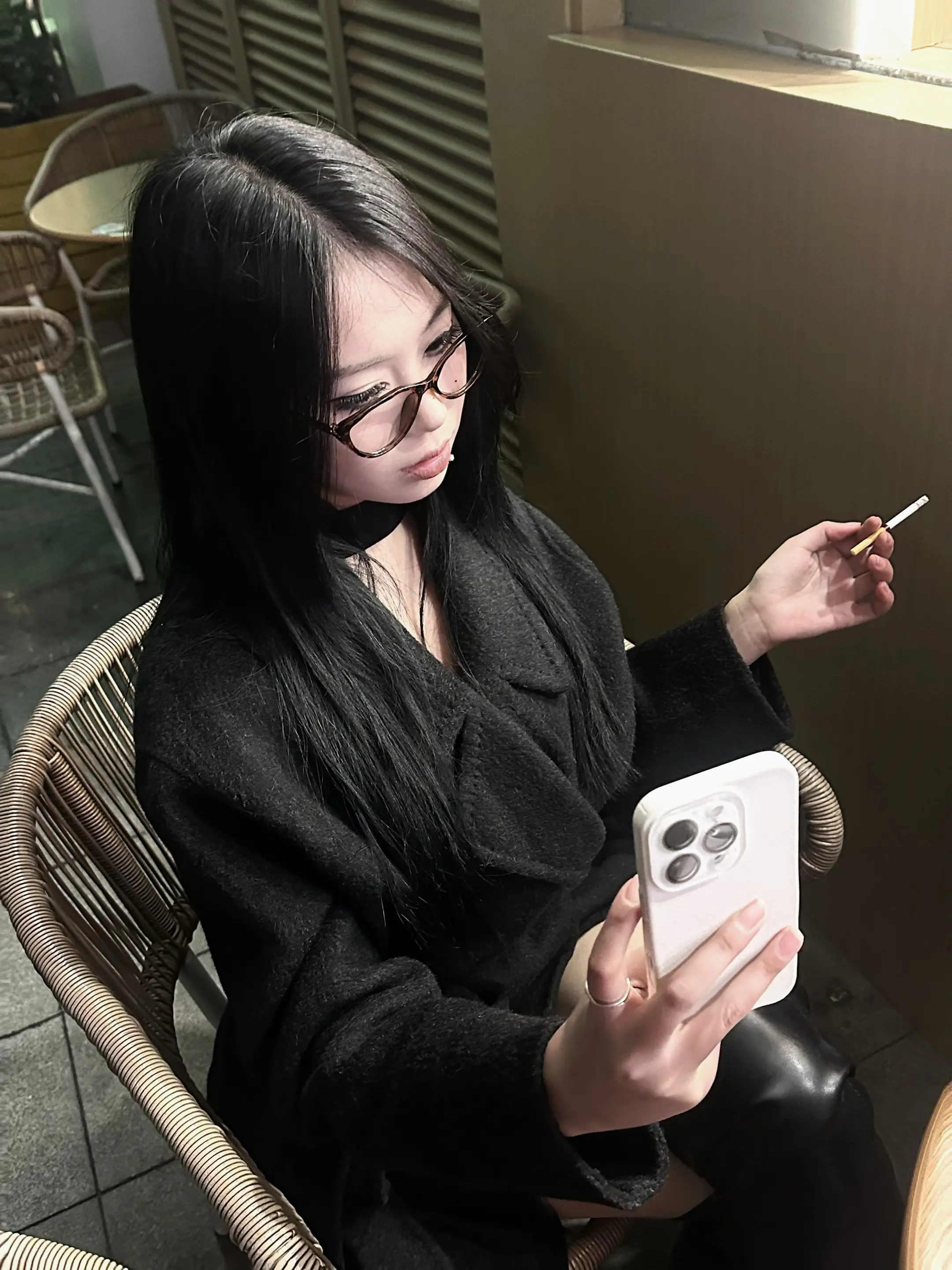 你只是我无聊时的消遣 而他才是我要公开的老公
