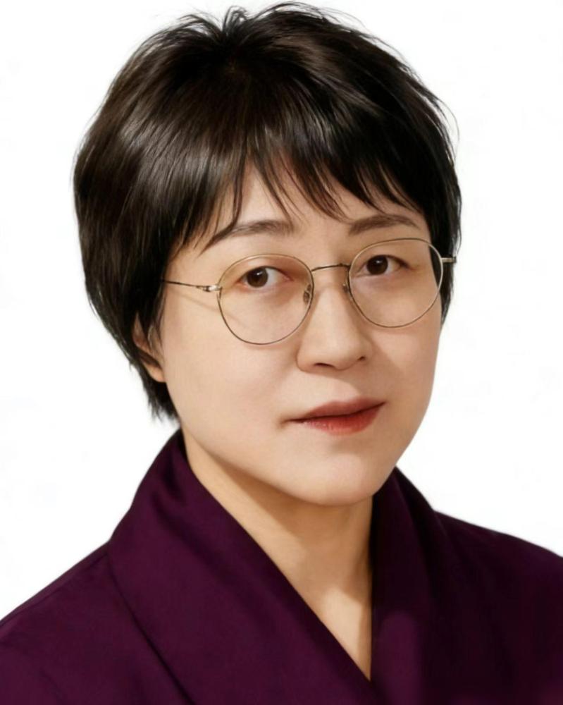 性学家李银河说：“死得早的都是操劳的，瞎折腾的，贪心的，不省心的，不放过自己，也