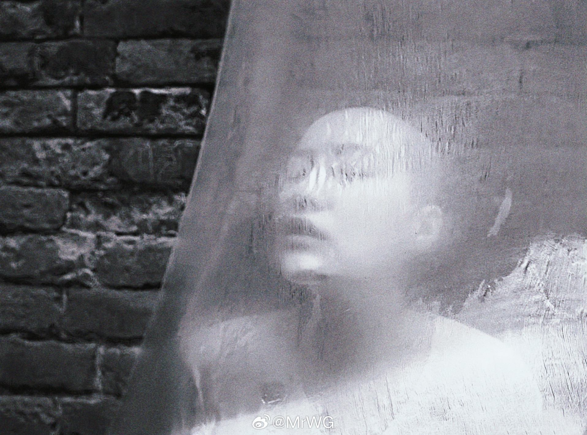 三八妇女节快乐 “有趣的是，人们总是说一位女演员剃光头需要很大的勇气，却不说她们