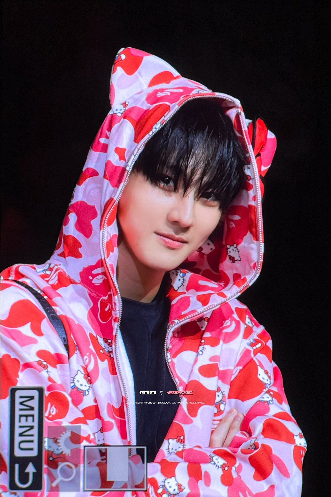 kitty联名bape 粉色果然很适合/caster ​​​