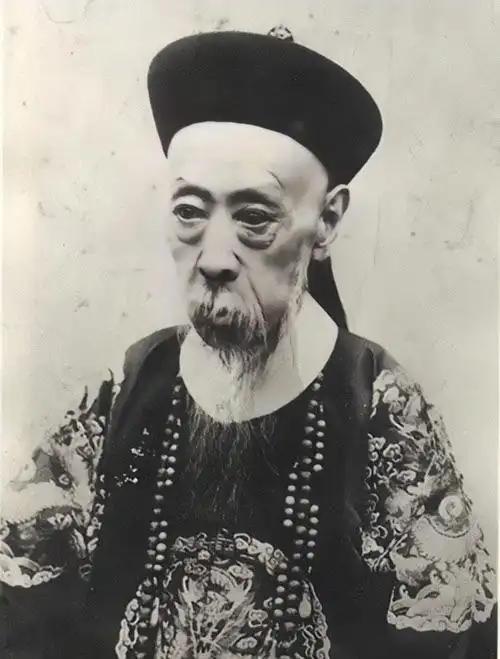 大清未亡先转移百亿巨款！晚清最大硕鼠王爷，早已把国库家底搬空海外。

清朝还没彻